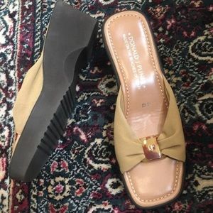 Donald J Pliner Slides